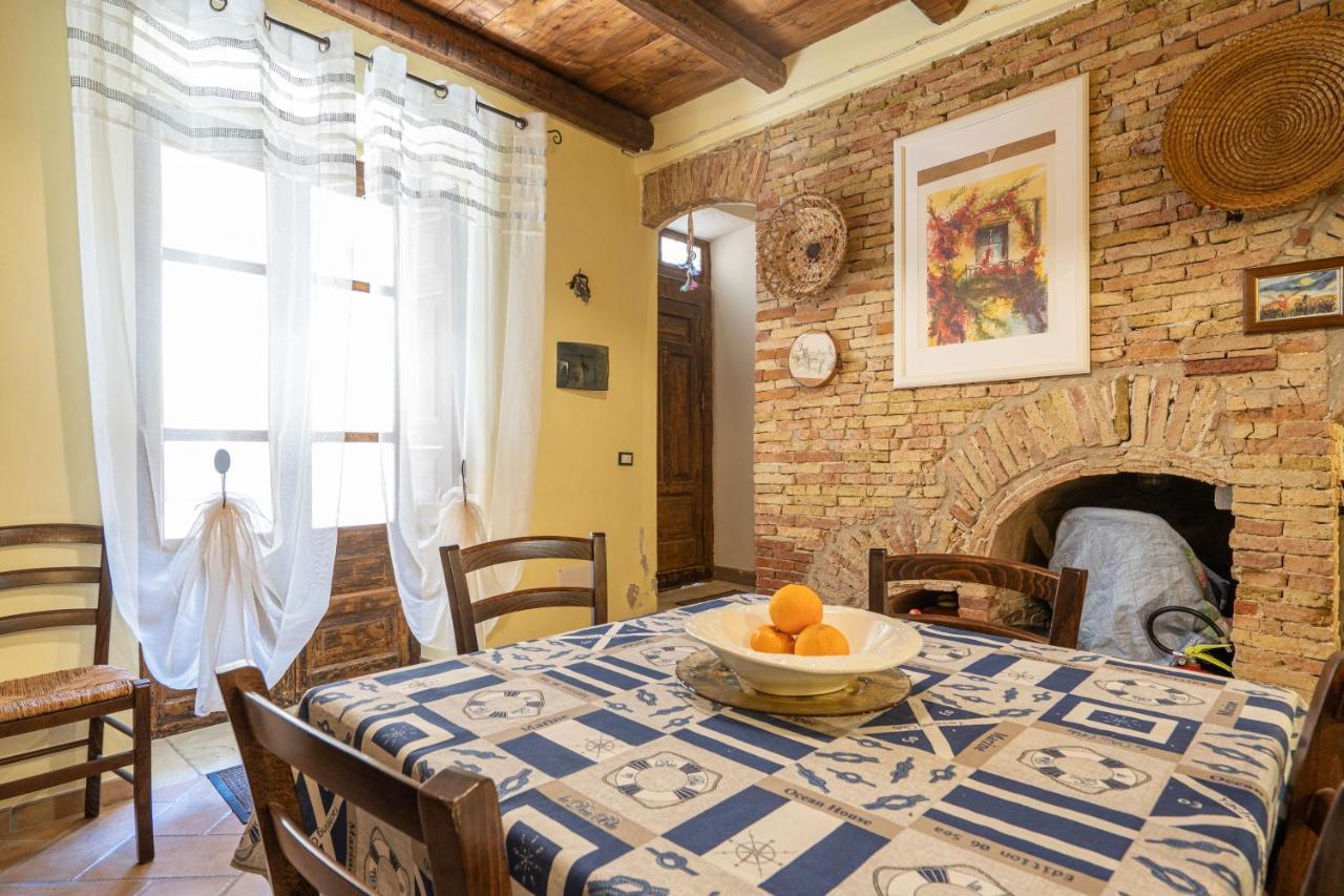 הוילה Caltavuturo Casa Della Nonna מראה חיצוני תמונה